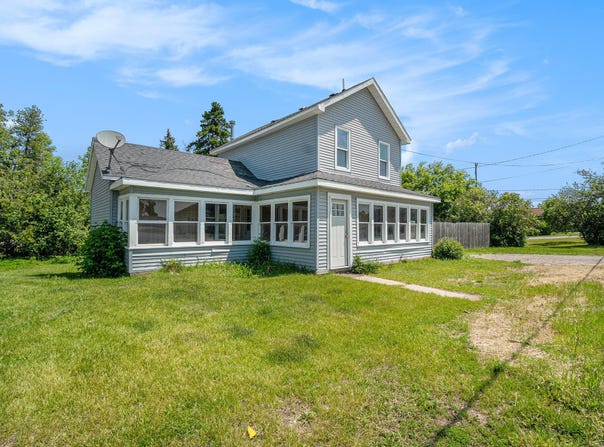 1014 Court Street, Cheboygan, MI 49721