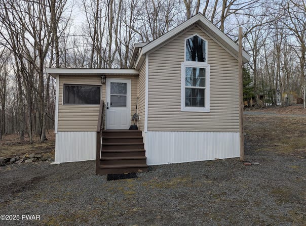 124-126 Beaver Lane, Shohola, PA 18458