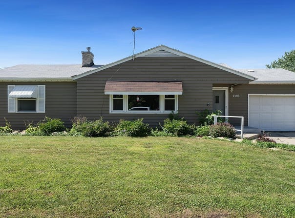 206 W Green, FORRESTON, IL 61030