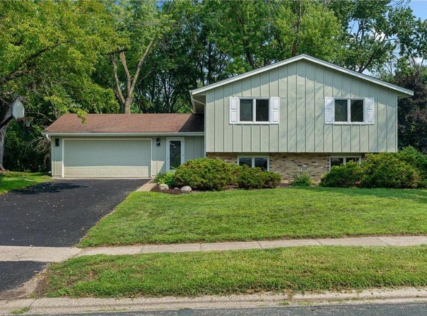 6000 W 105th Street, Bloomington, MN 55438