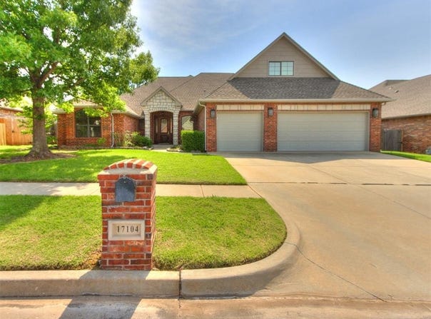 17104 Wales Green Avenue, Edmond, OK 73012