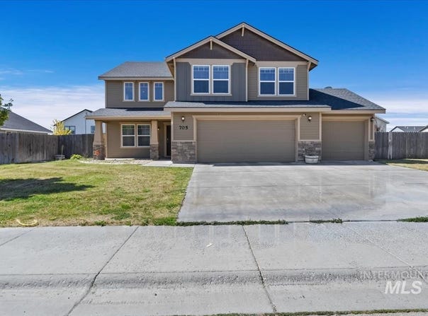 705 SW Huebert, Mountain Home, ID 83647