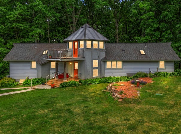 7227 Wheeler Road, Whitmore Lake, MI 48189