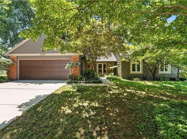 12032 Ballentine Street, Overland Park, KS 66213