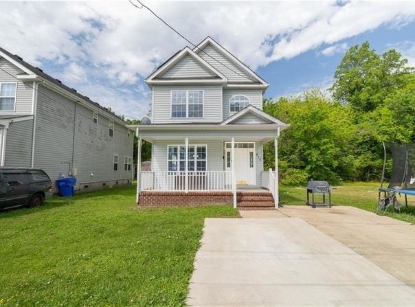 313 N Lloyd Street, Suffolk, VA 23434