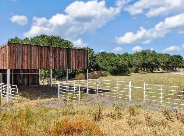 1139 S Wilson, Palo Pinto, TX 76484