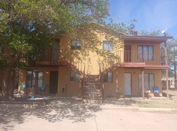 404 SE 6th St, Andrews, TX 79714