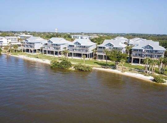 11 Old Mill Dr, Cedar Key, FL 32625