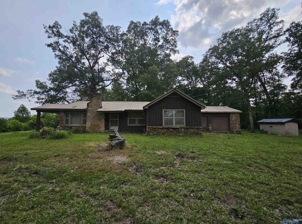 1149 County Road 865, Collinsville, AL 35961