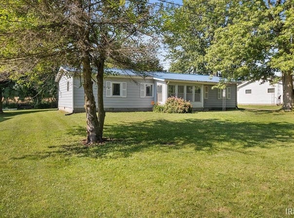 303 W Sycamore Street, Silver Lake, IN 46982