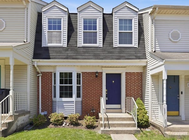 8912 PRINCETON PARK DR, MANASSAS, VA 20110