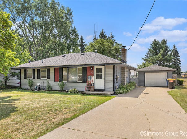 252 Jeffrey Street, Cedar Springs, MI 49319