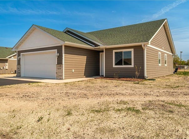 102 Spirit Path NW, Arlington, MN 55307