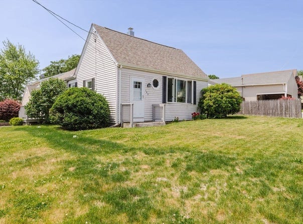 103 Alden Pl, Somerset, MA 02725