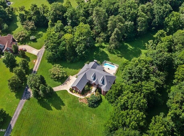 17106 Deer Crossing Trail, Louisville, KY 40023