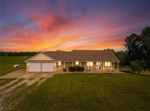22473 Palmer Road, Polo, MO 64671