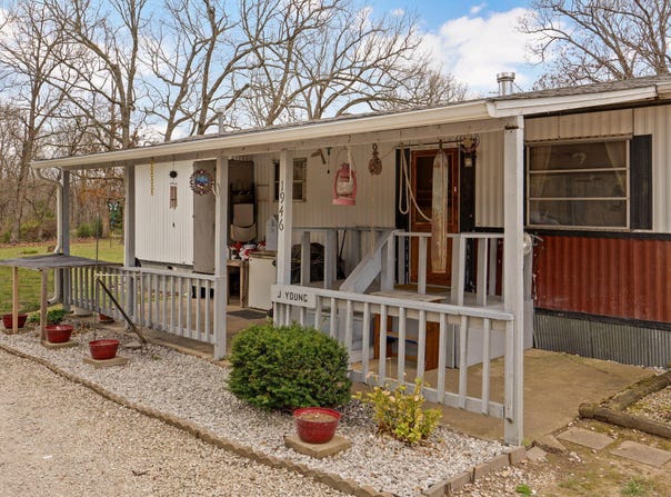1946 E 555th Road, Pleasant Hope, MO 65725