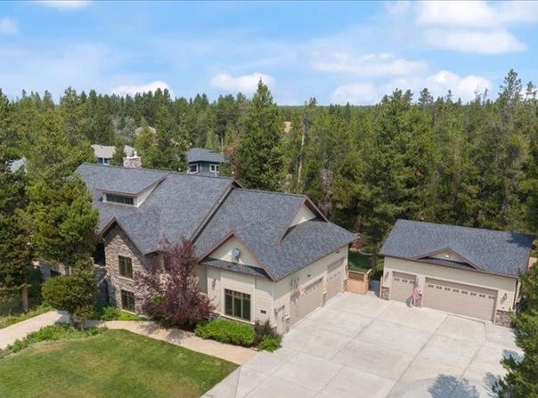 517 Cascade Avenue, West Yellowstone, MT 59758