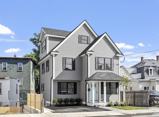173 Westford St, Lowell, MA 01851
