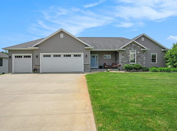 8420 Doe Avenue, Galesburg, MI 49053