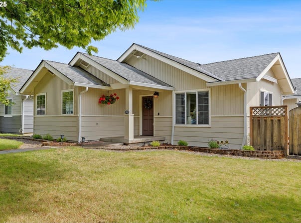 1012 E FOOTHILLS DR, Newberg, OR 97132