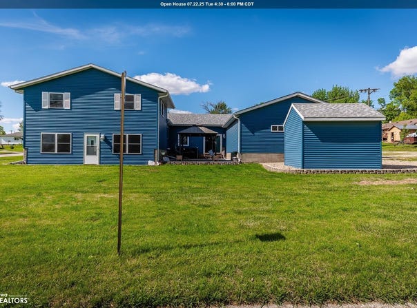 702 Beautiful Street, Tama, IA 52339