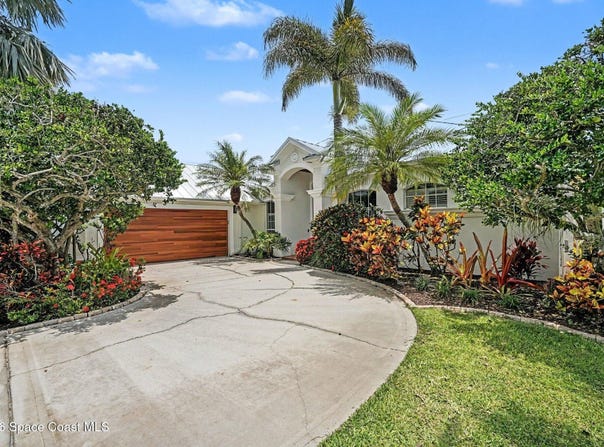 2007 Neptune Drive, Melbourne Beach, FL 32951