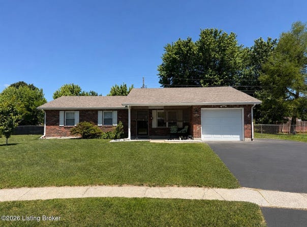 727 Kimberly Ct, Radcliff, KY 40160