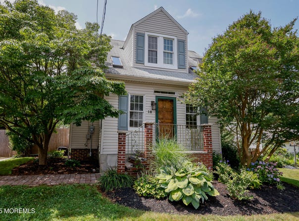 18 Coleman Place, Red Bank, NJ 07701