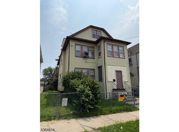 329 E 22Nd St, Paterson City, NJ 07514-2220
