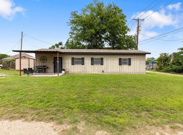 131 Norm Street, China Spring, TX 76633