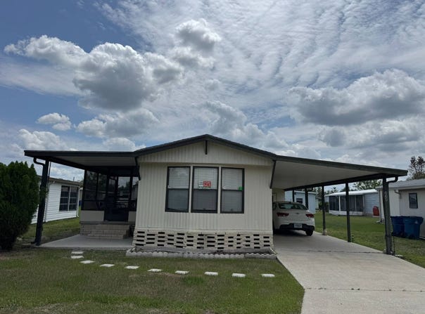 228 Palm Dr., Mulberry, FL 33860