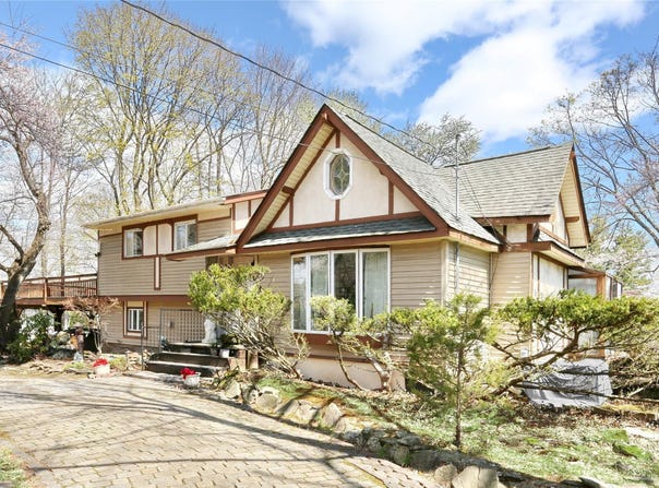60 Lyncrest Avenue, New City, NY 10956
