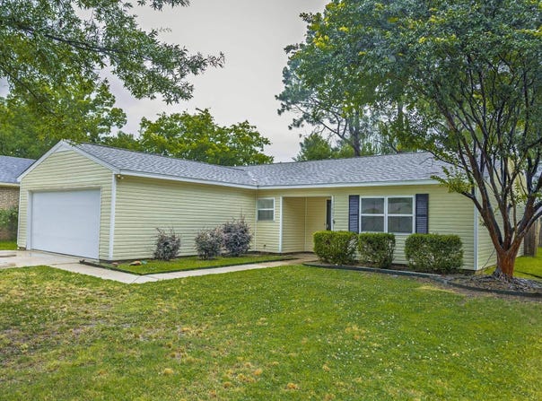 1807 S Cherry Street, Stuttgart, AR 72160