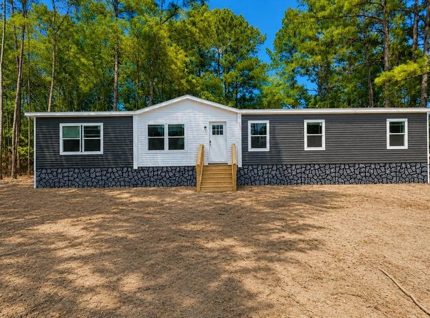 215 Eva Dr., Loris, SC 29569