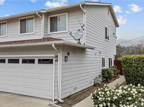 14552 Foothill, Sylmar, CA 91342
