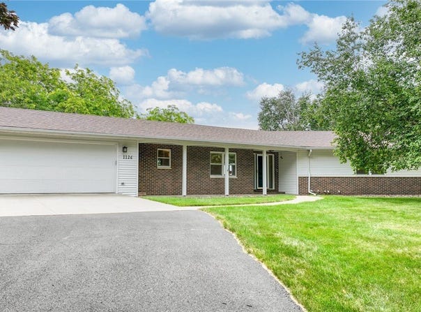 1126 Kathryn Drive, Eau Claire, WI 54701