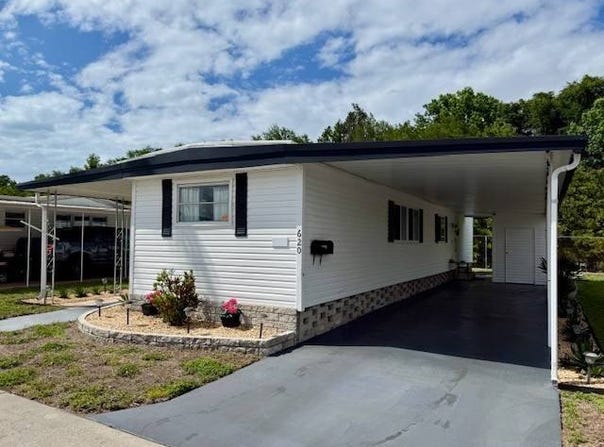 1071  Donegan Rd, Largo, FL 33771