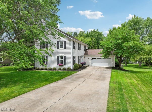 141 Sunset Drive, Hudson, OH 44236