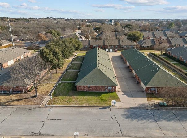 952 Austin Court, Weatherford, TX 76086