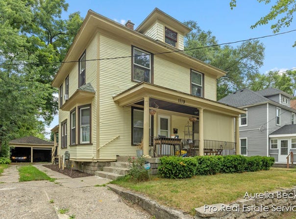 1119 Thomas Street SE, Grand Rapids, MI 49506