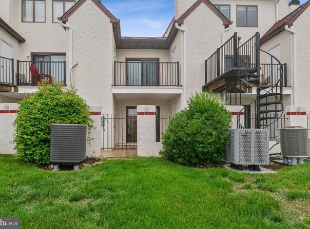 28 QUEEN MARY COURT, CHESTER, MD 21619