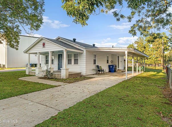 3386 E Railroad Boulevard, Newport, NC 28570