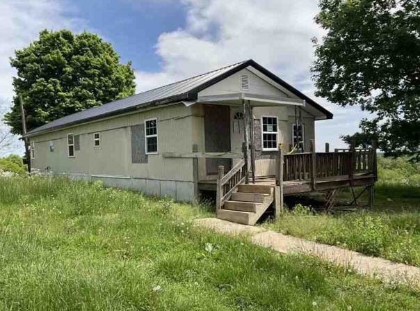 1358 Dixie Highway, Moorefield, KY 40350
