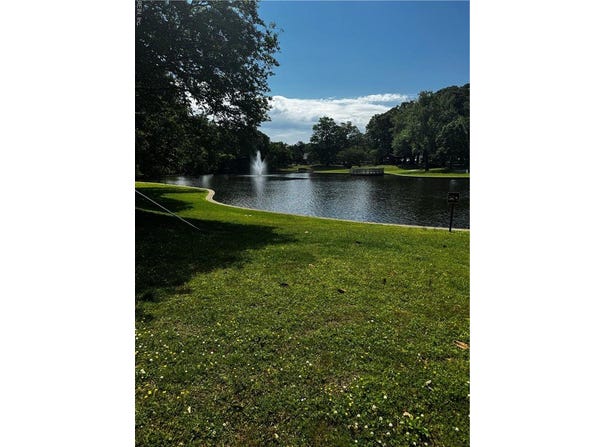 1421 Hull St, Chesapeake, VA 23324