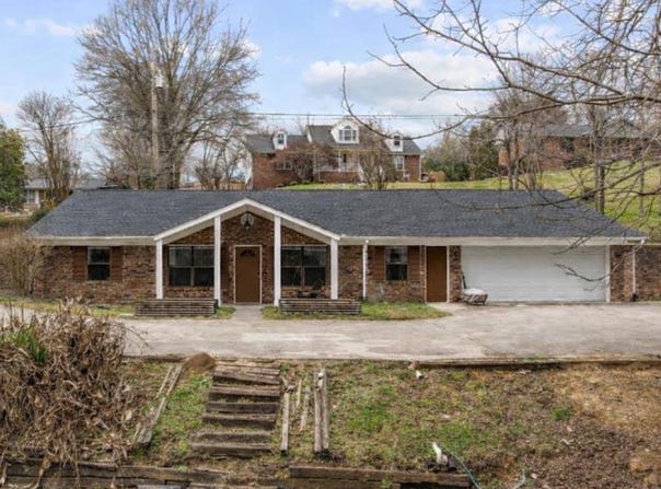 2502 E Hillview Drive, DALTON, GA 30721