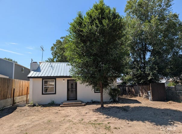 411 W California, Homedale, ID 83628
