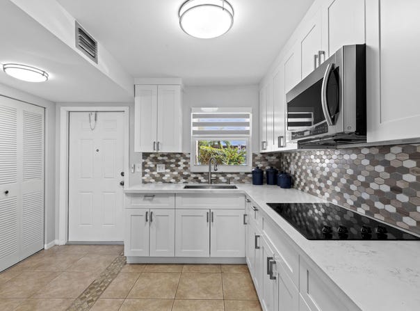 2791 N Pine Island Road, Sunrise, FL 33322