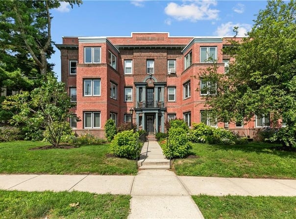 8 Blackstone Boulevard, Providence, RI 02906