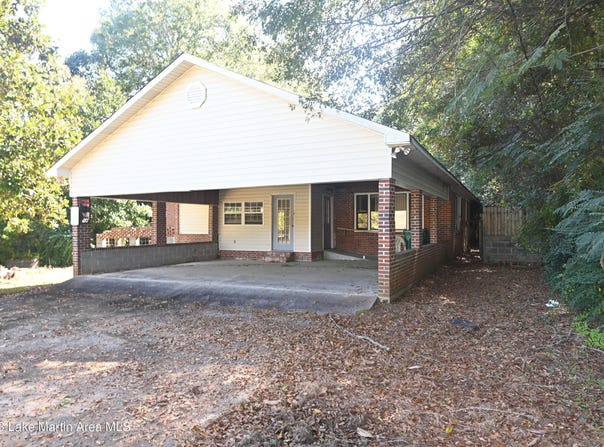 420 South St, Dadeville, AL 36853